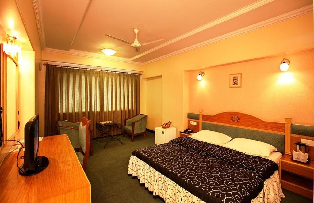 Brijwasi Royal Mathura Exterior foto